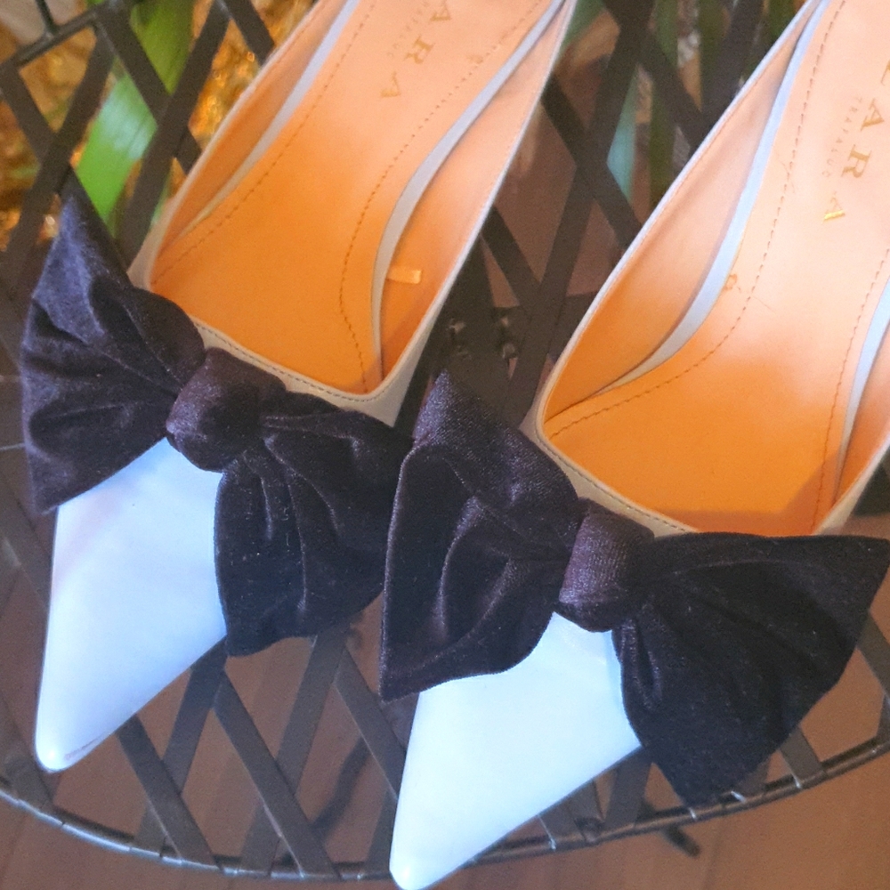 Cute Mini Heels - Picture 2 of 4